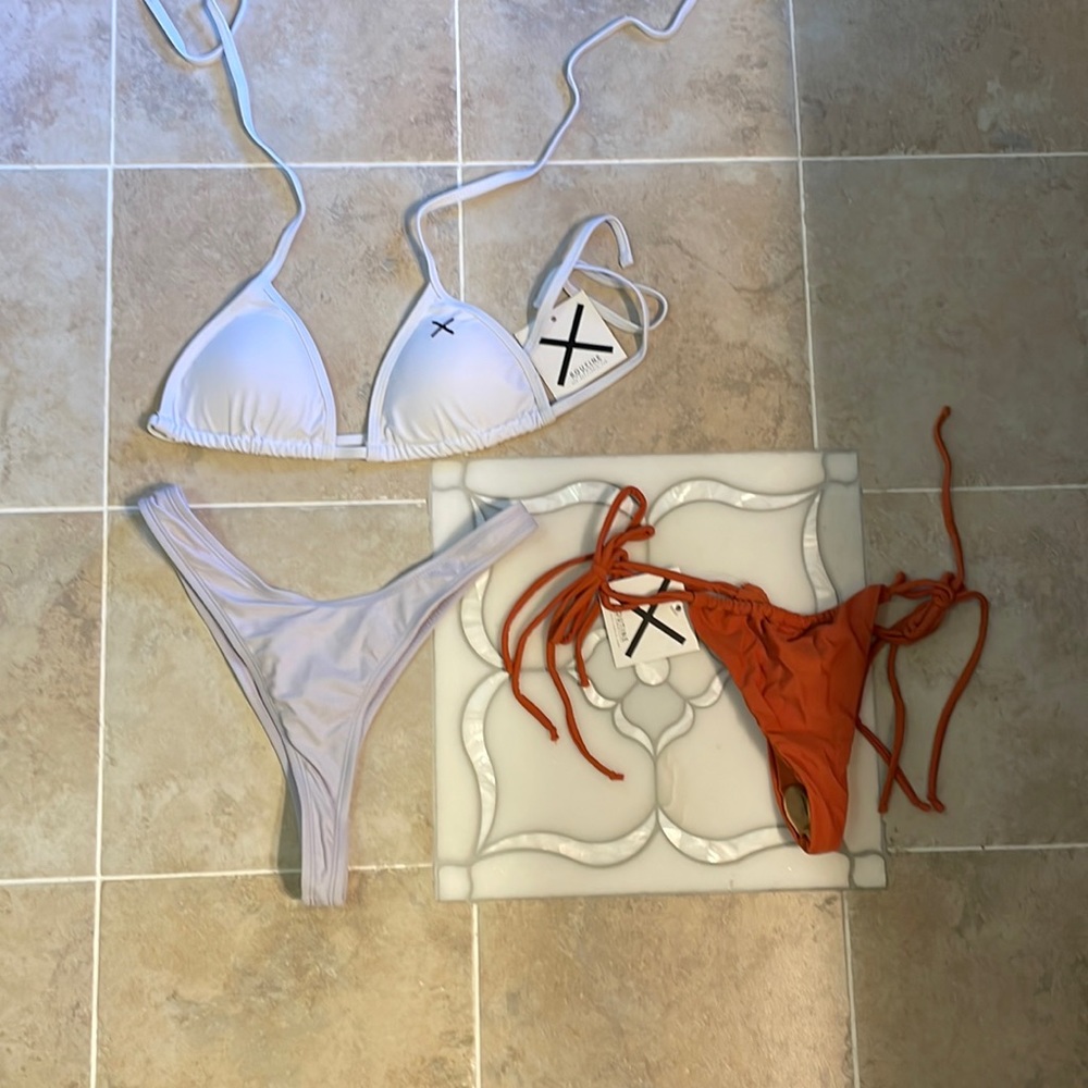 🆘 limited time Boutine LA Bundle 🆘